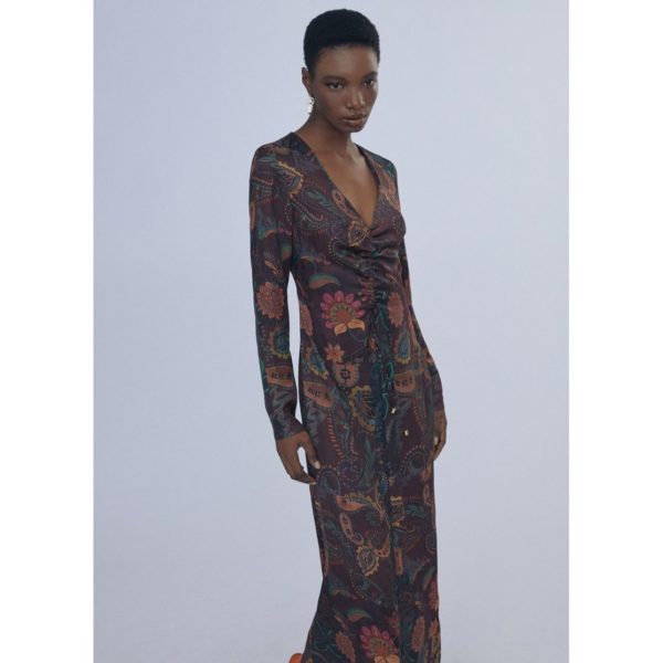 Vestido midi estampado paisley de Lola Casademunt
