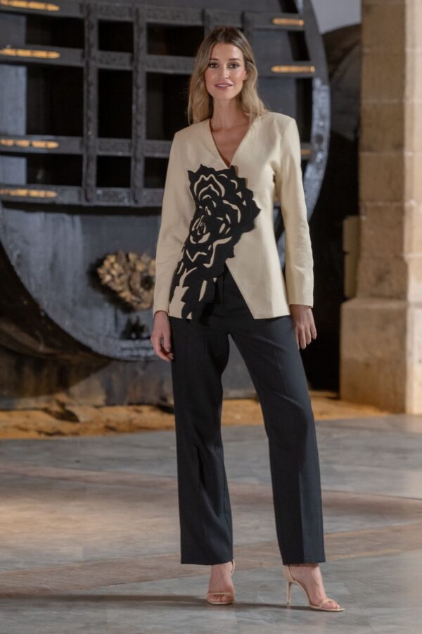 Chaqueta Flor Beige de Káhyra - Imagen 4