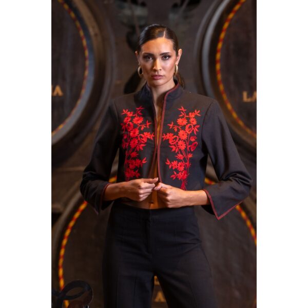 Chaqueta Levante Negra de Káhyra