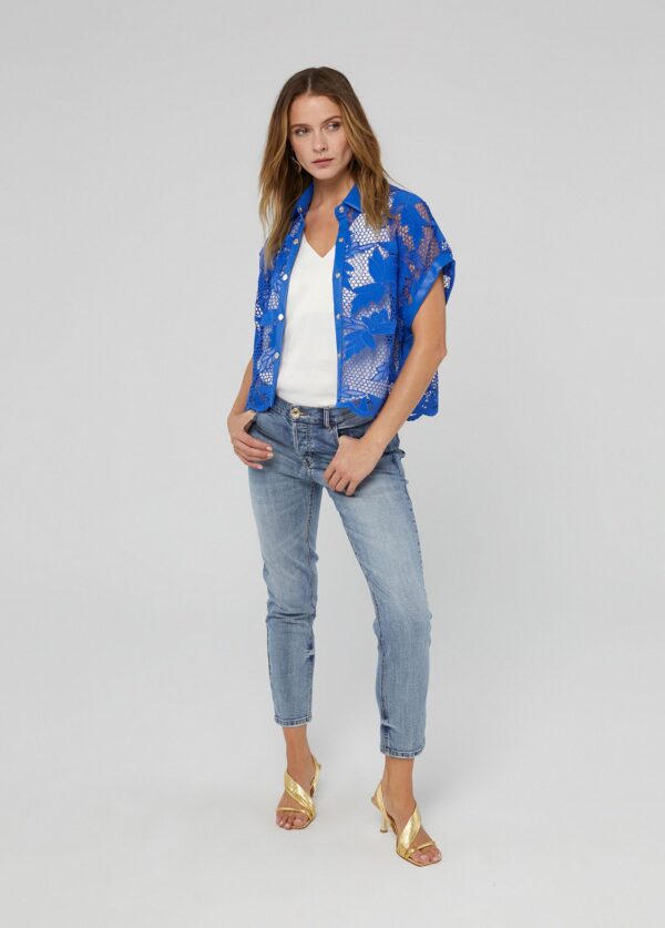 Camisa Corta Calada Guipur Azul de Lola Casademunt by Maite - Imagen 2
