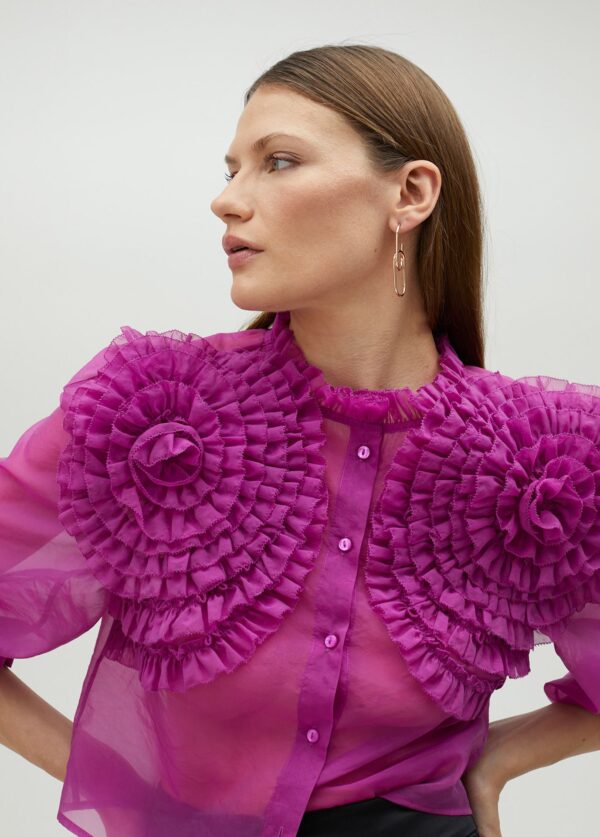 Blusa Con Detalle Floral Fucsia de Lola Casademunt by Maite - Imagen 4