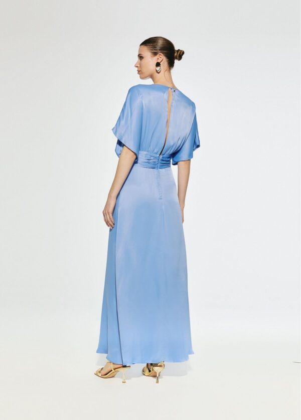 Vestido Largo con Drapeado en Cintura Azul de Lola Casademunt by Maite - Imagen 4
