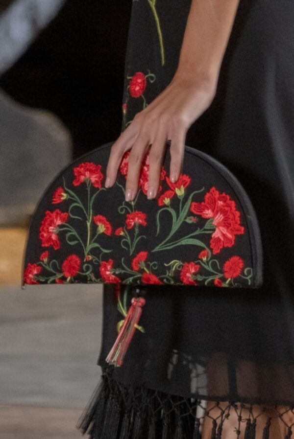 Bolso Claveles de Feria Negro de Káhyra - Imagen 2