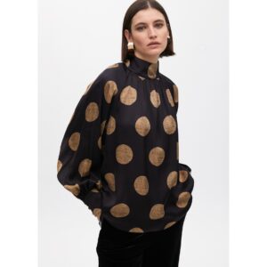 Camisa detalles manga abullonada topos de Lola Casademunt