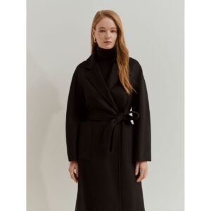 Abrigo de lana con cinturón negro de Lion Of Porches