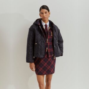 Chaqueta corta acolchada con capucha navy de Lion Of Porches