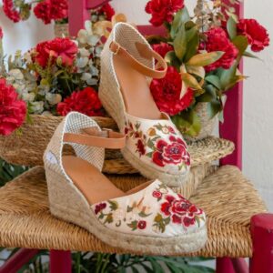 Alpargata flamenca beige de Káhyra